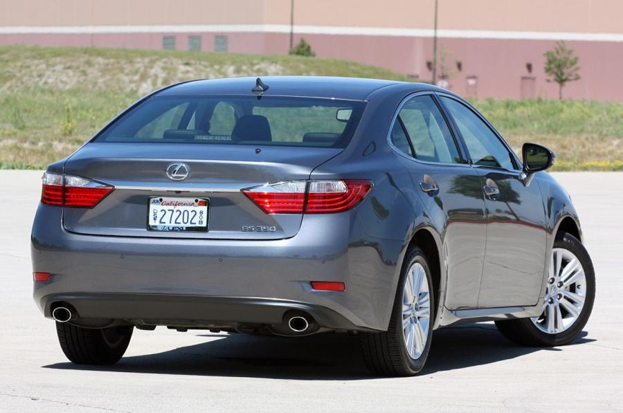 Lexus ES350 2013 года  (фото 18 из 64)